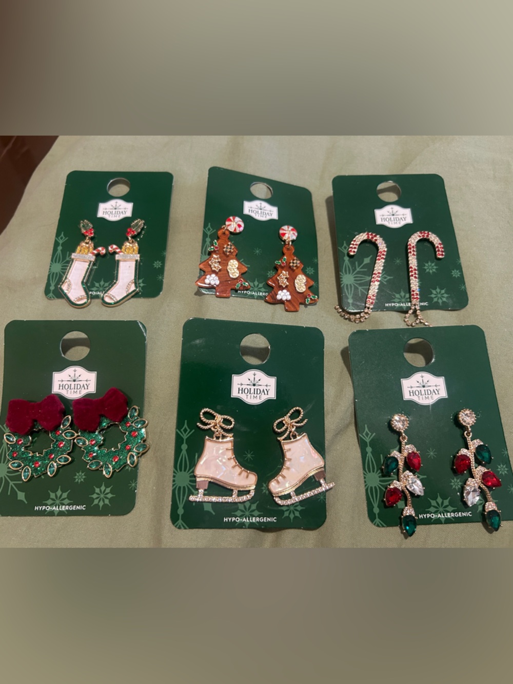 Christmas Themed Earring Lot - 6 pairs